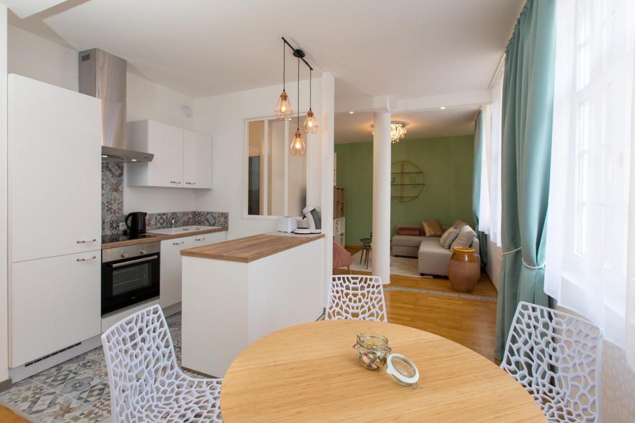 Le Griffon Apartment Colmar Bagian luar foto