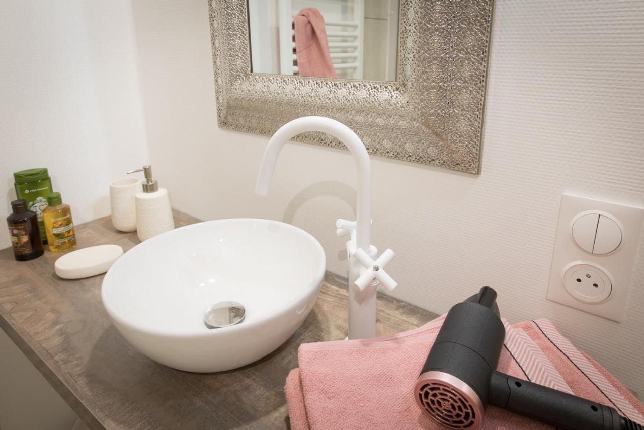 Le Griffon Apartment Colmar Bagian luar foto